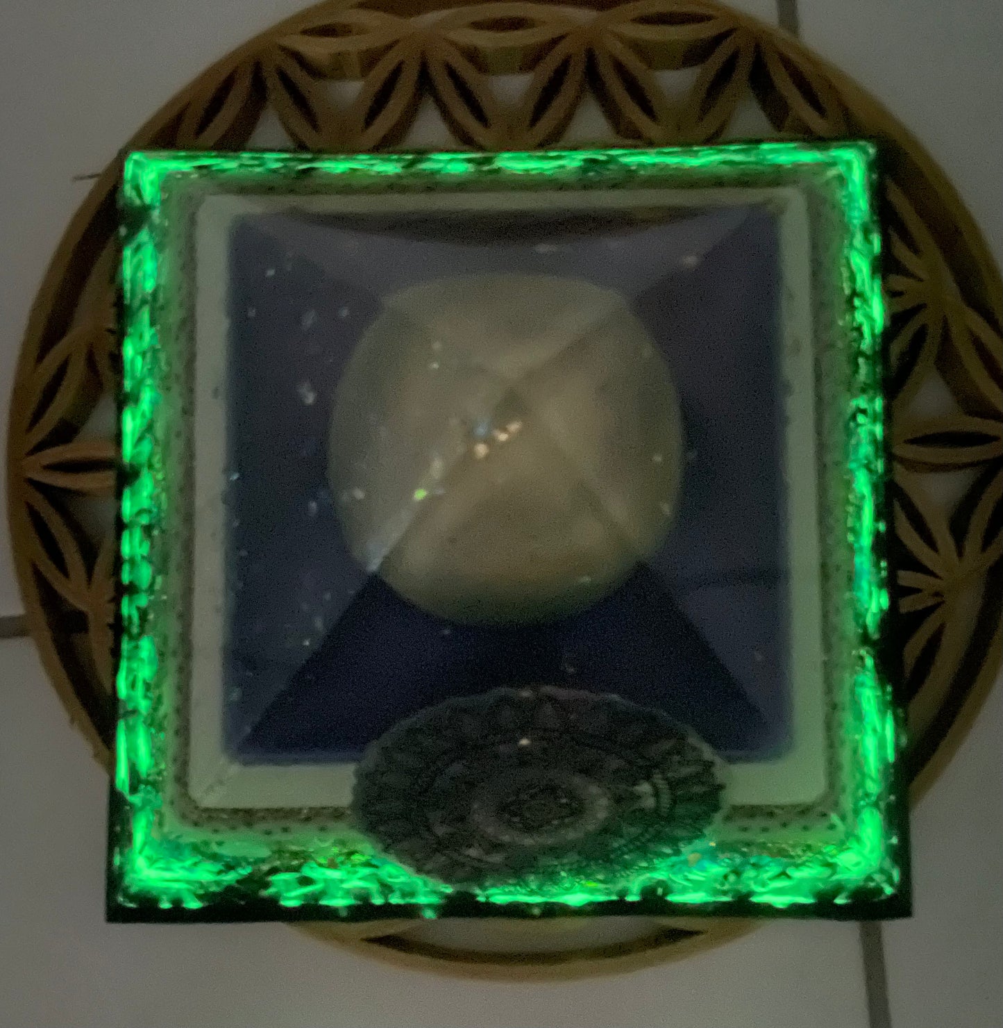 Orgonit Gyza Pyramide „Magical Glitter & Holo“