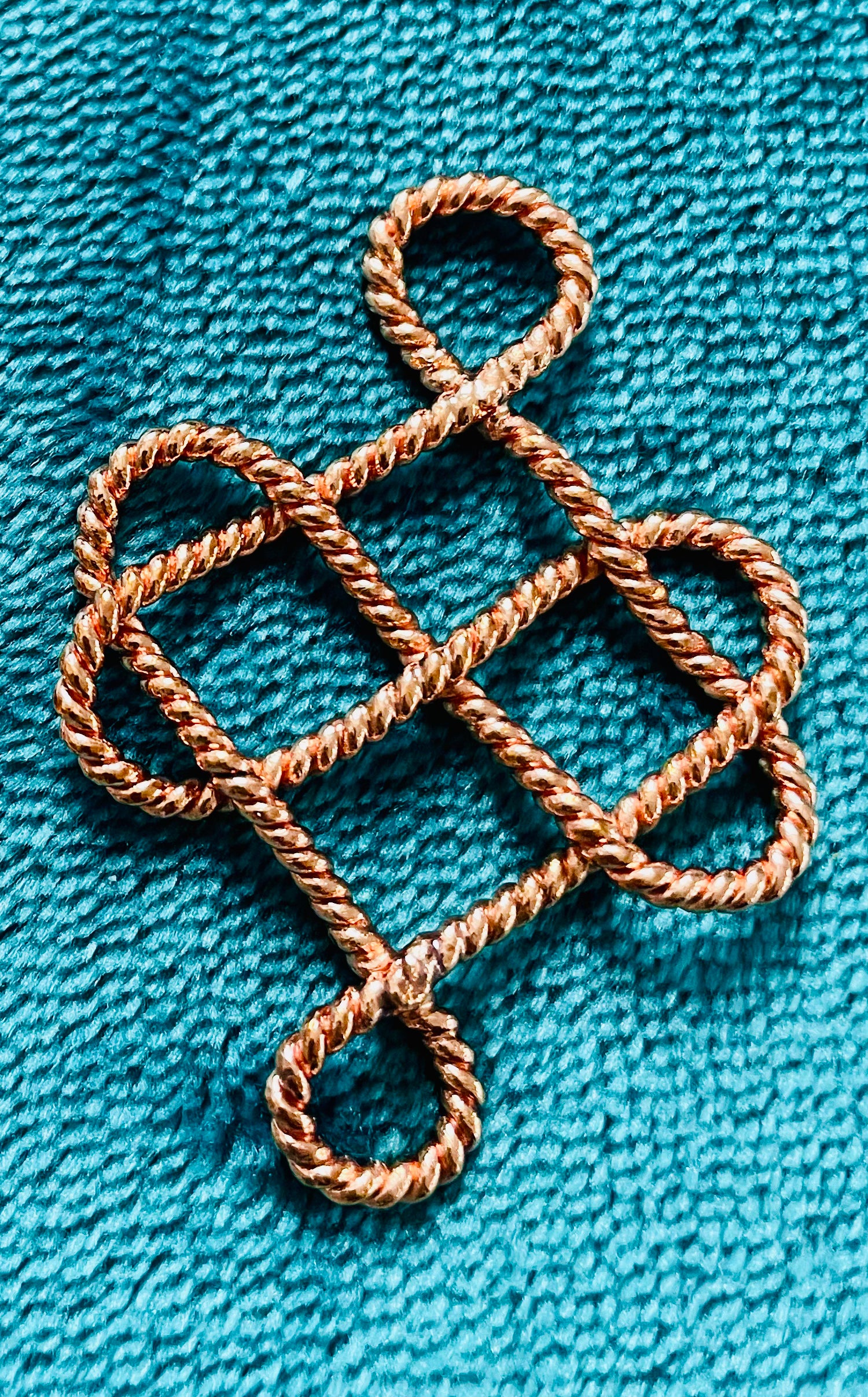 Tensor Kettenanhänger „Keltischer Knoten & Herz Infinity“ - Gaia-healing.de