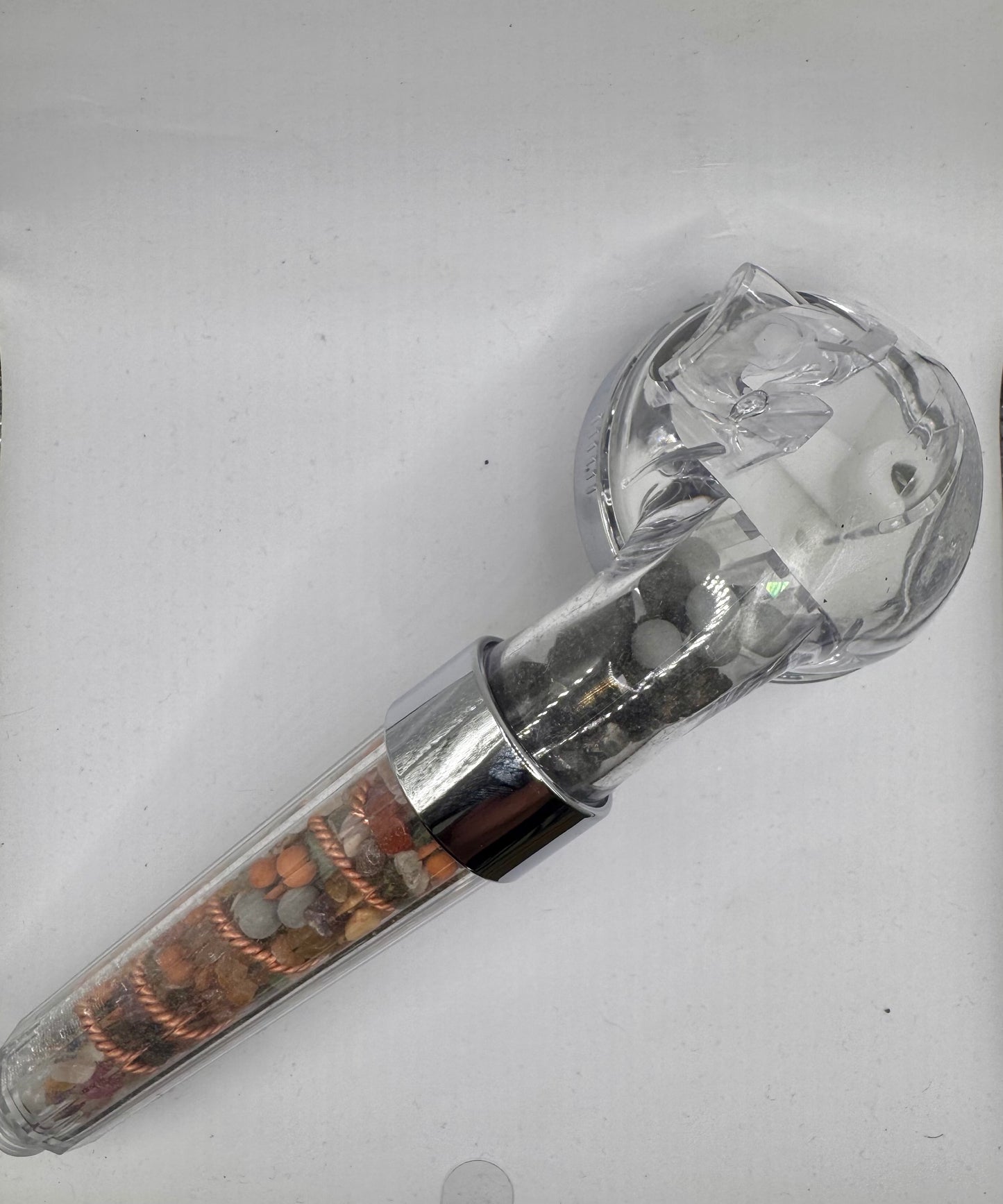 Energie-Duschkopf mit Edelschungit, Tensor-Wasserspirale und vielem mehr