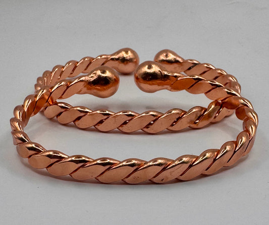 Tensor Armreif geklopft offen mit Kugeln