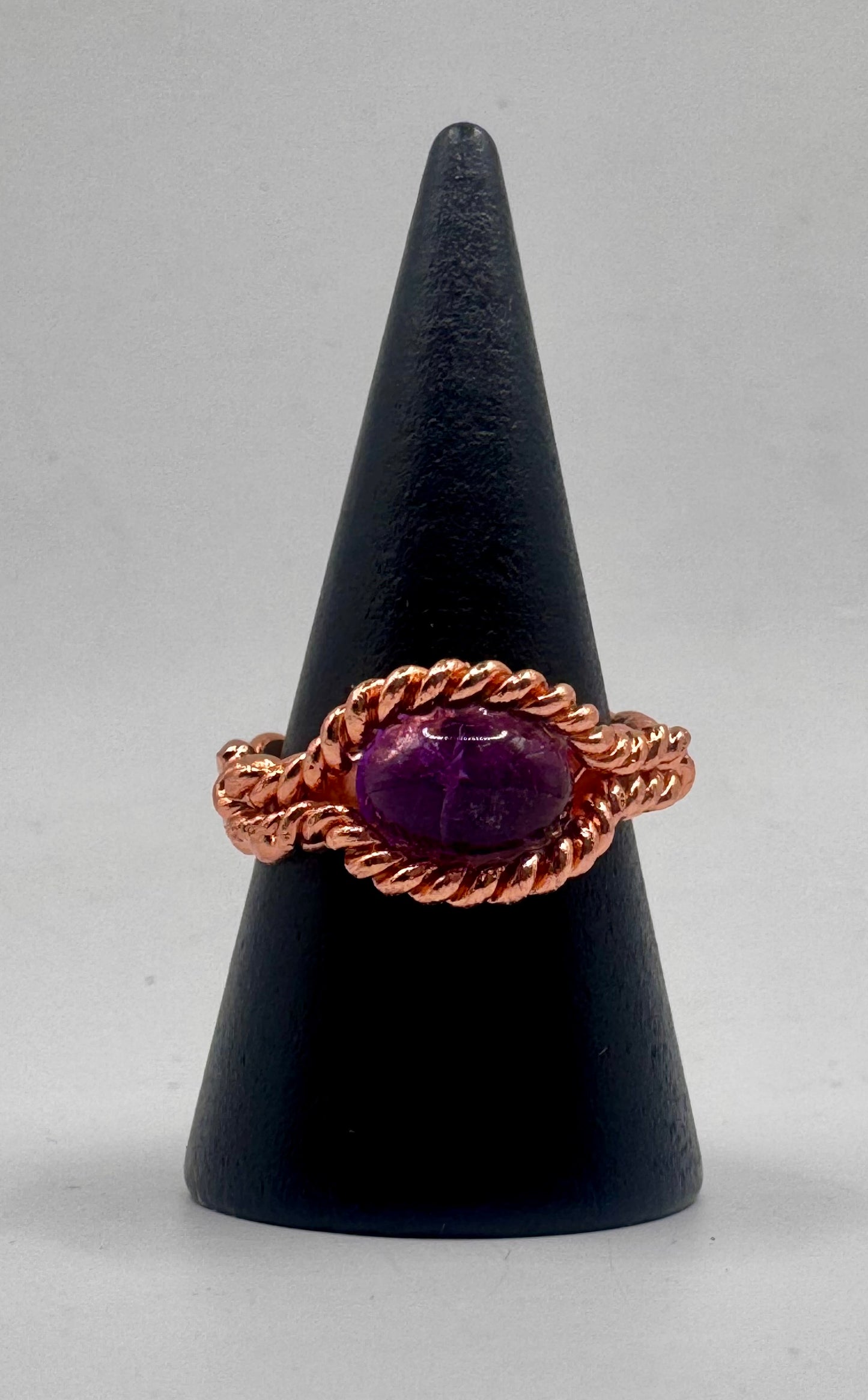 Tensor Fingerring mit Stein