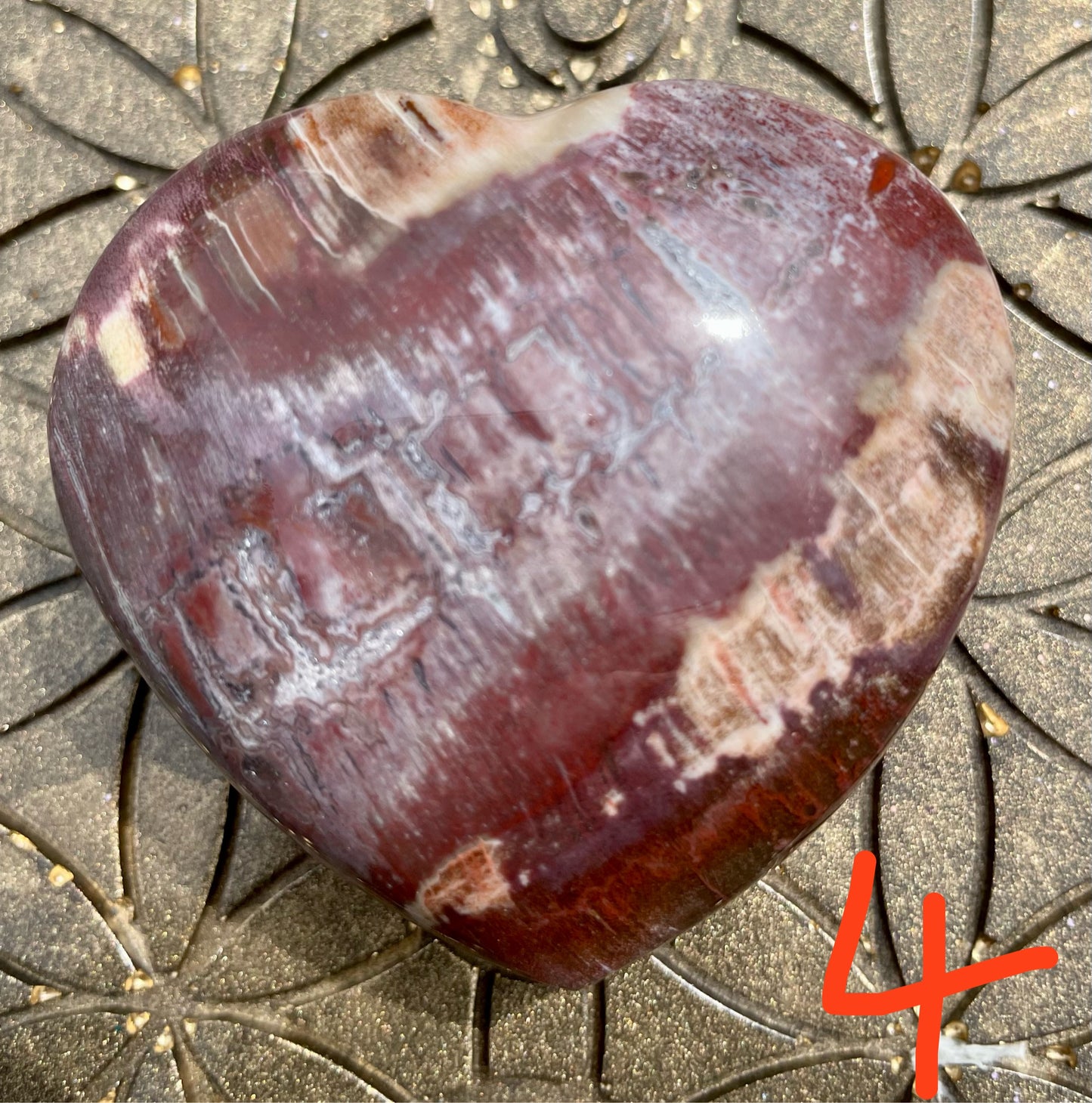 Versteinertes Holz Herzen