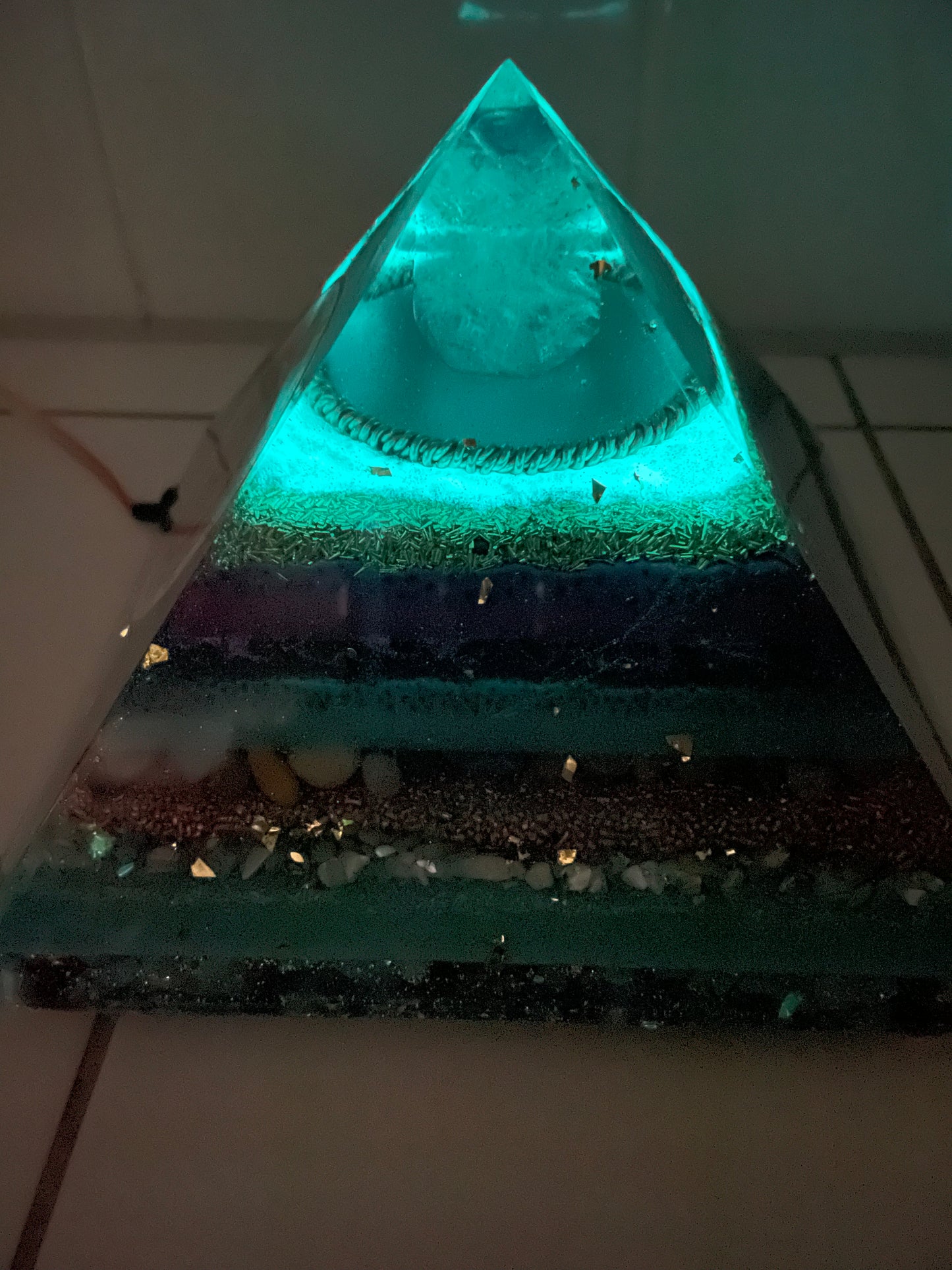 Orgonit Gyza Pyramide „Candy glitter“