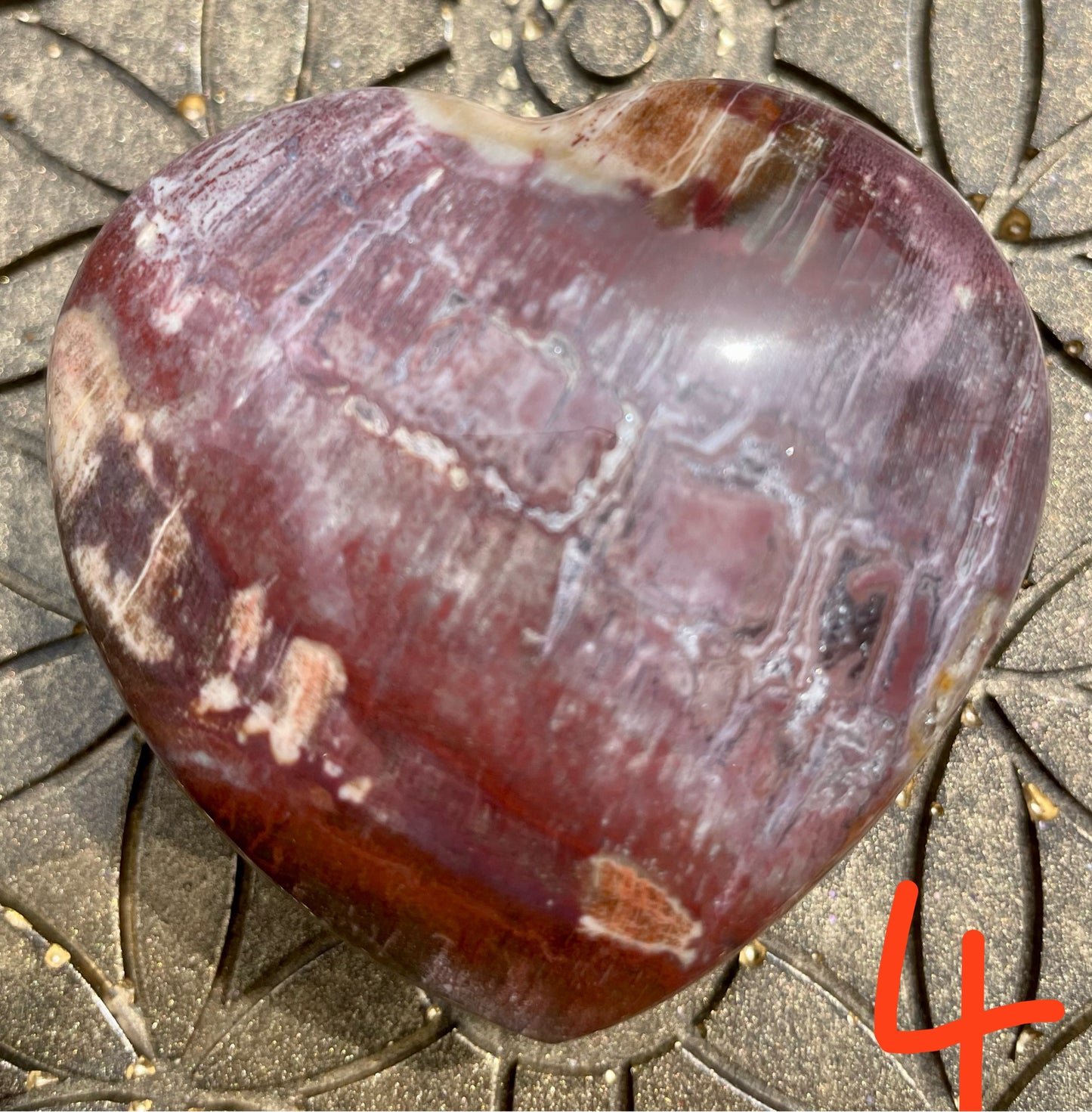 Versteinertes Holz Herzen