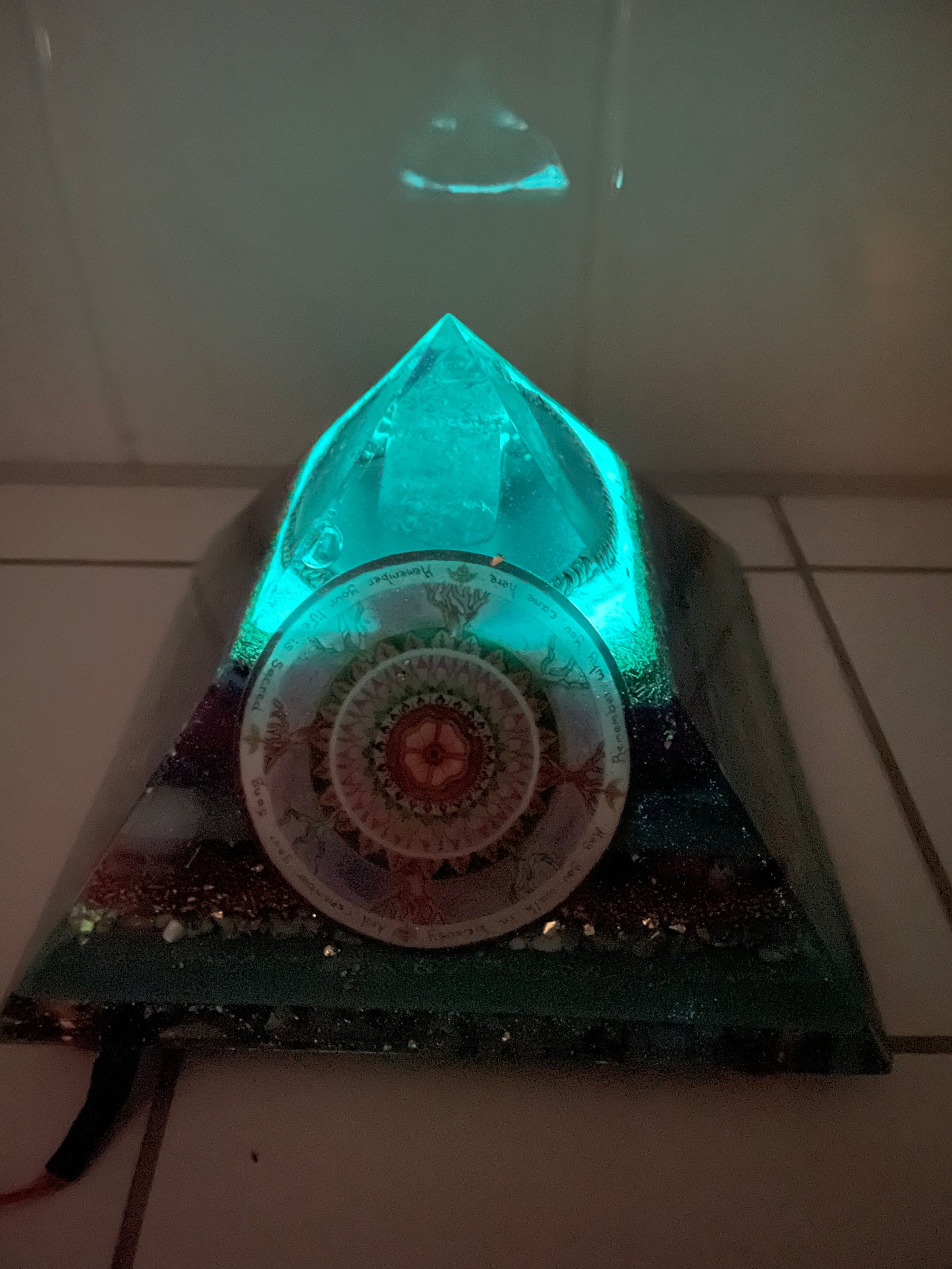 Orgonit Gyza Pyramide „Candy glitter“