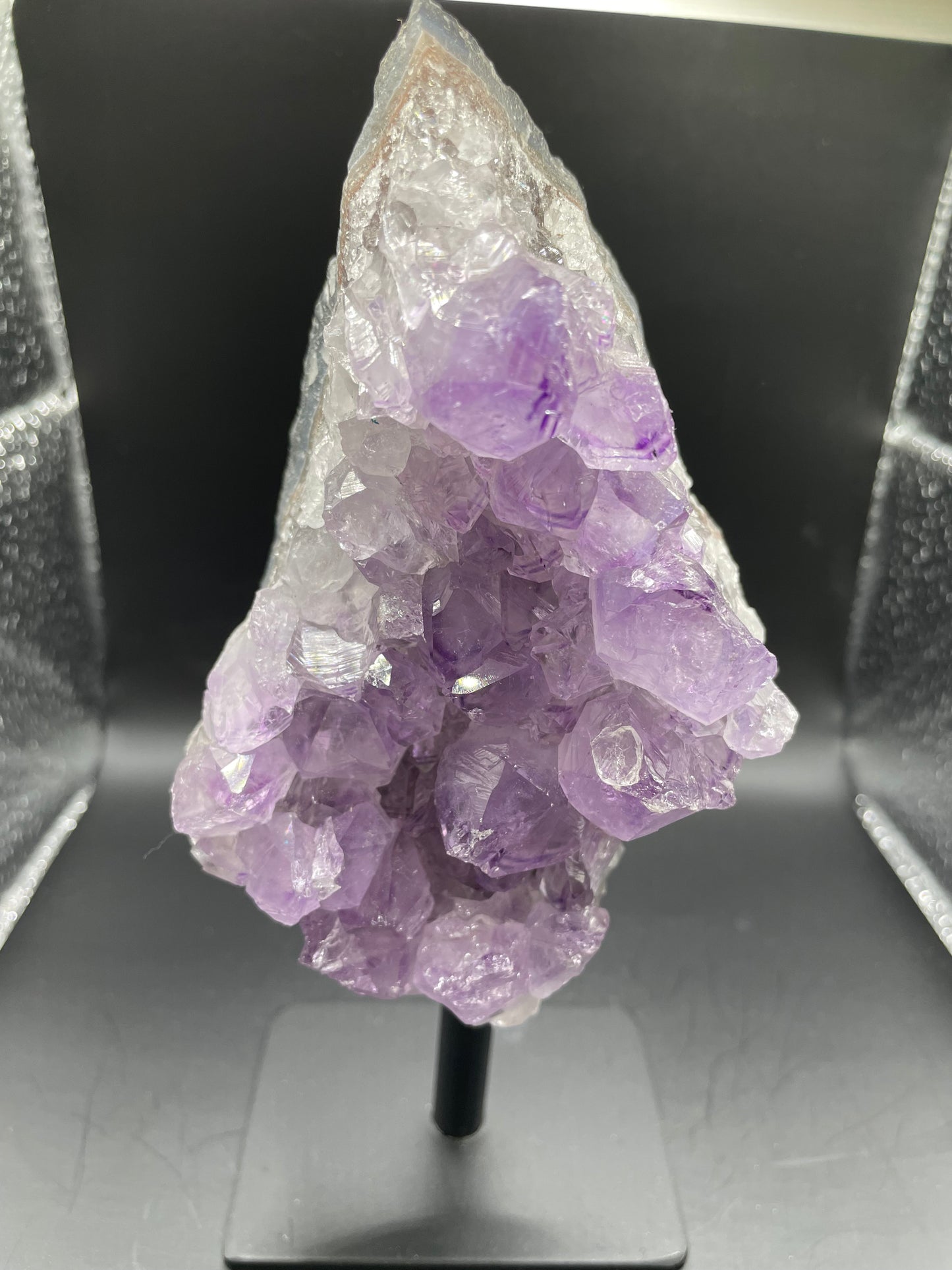 Amethyst Druse auf Ständer - Gaia-healing.de