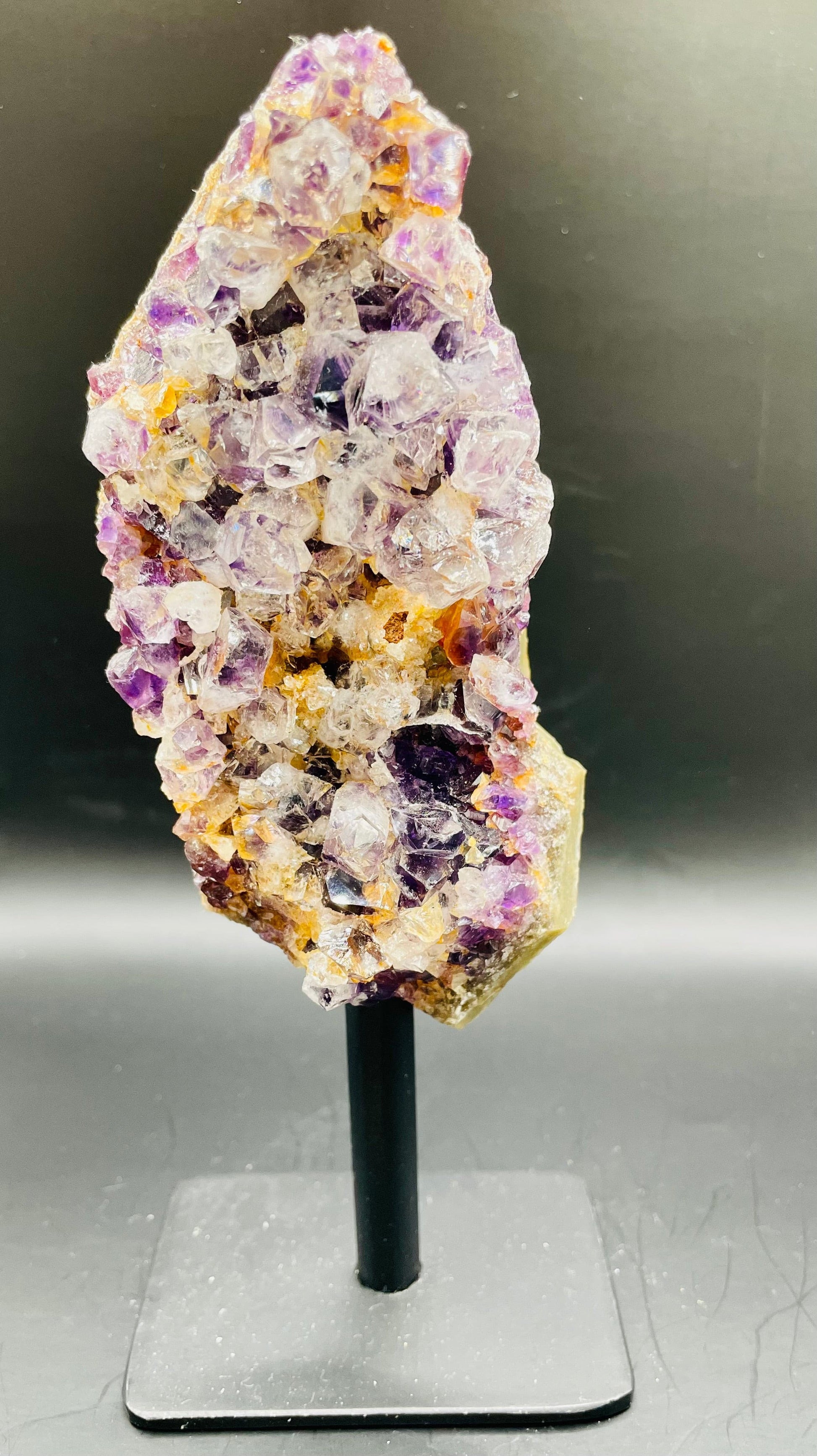 Amethyst Druse auf Ständer - Gaia-healing.de