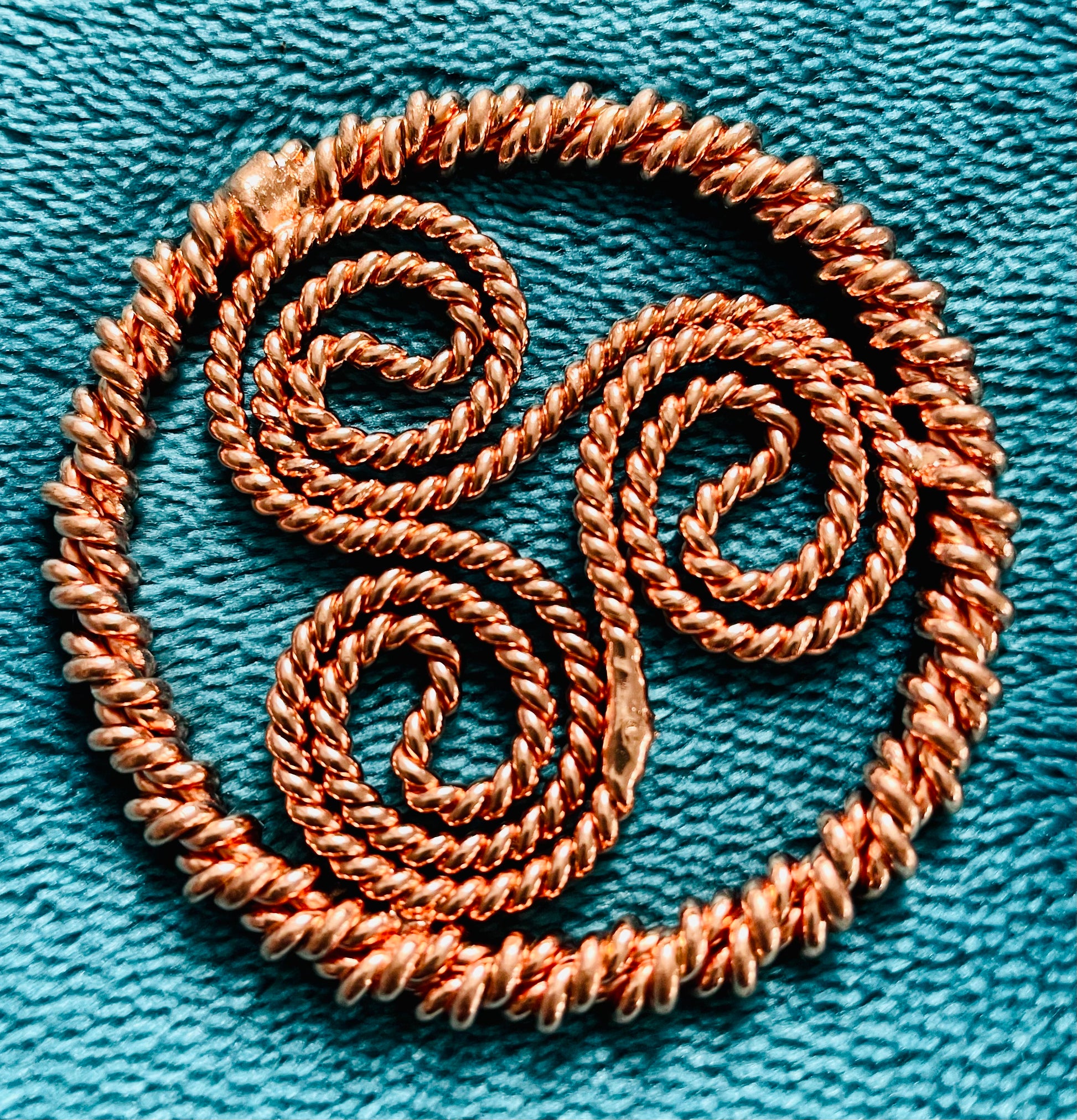 Tensor Amulette „Triskele“ - Gaiahealing.de