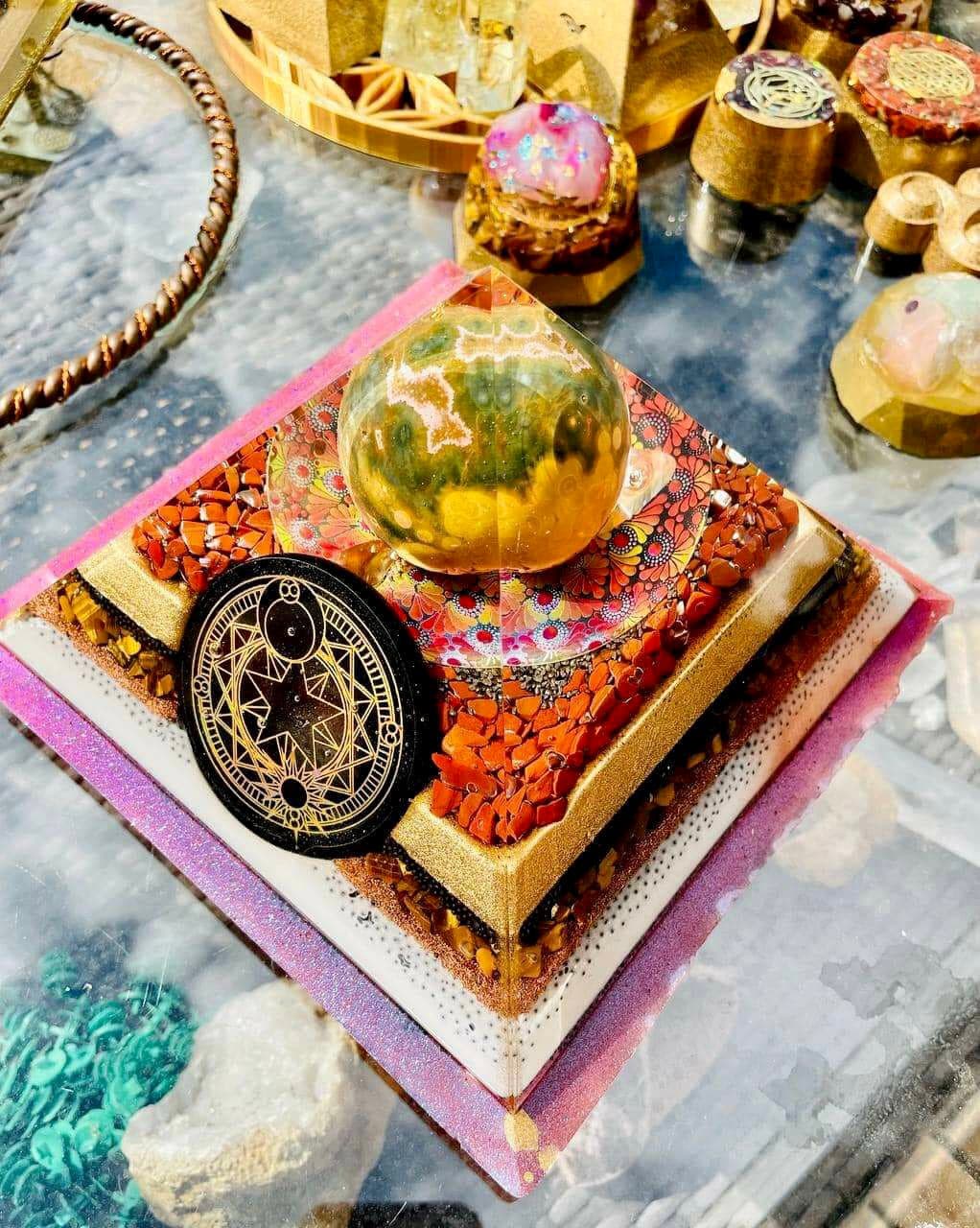 Pyramiden 🔺🌀 auf Anfrage - Gaia-healing.de